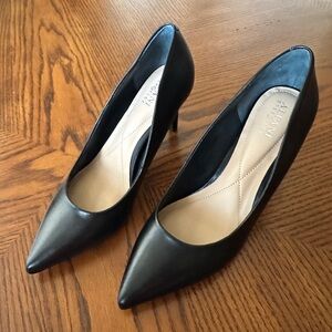 Alfani black pumps